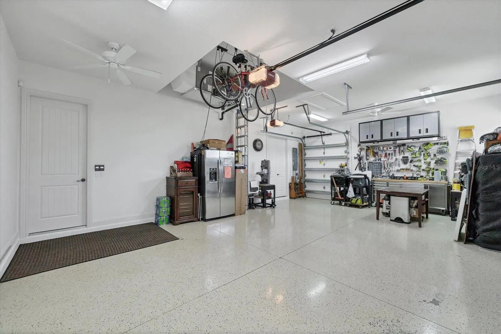 9241 SANTA LUCIA DR