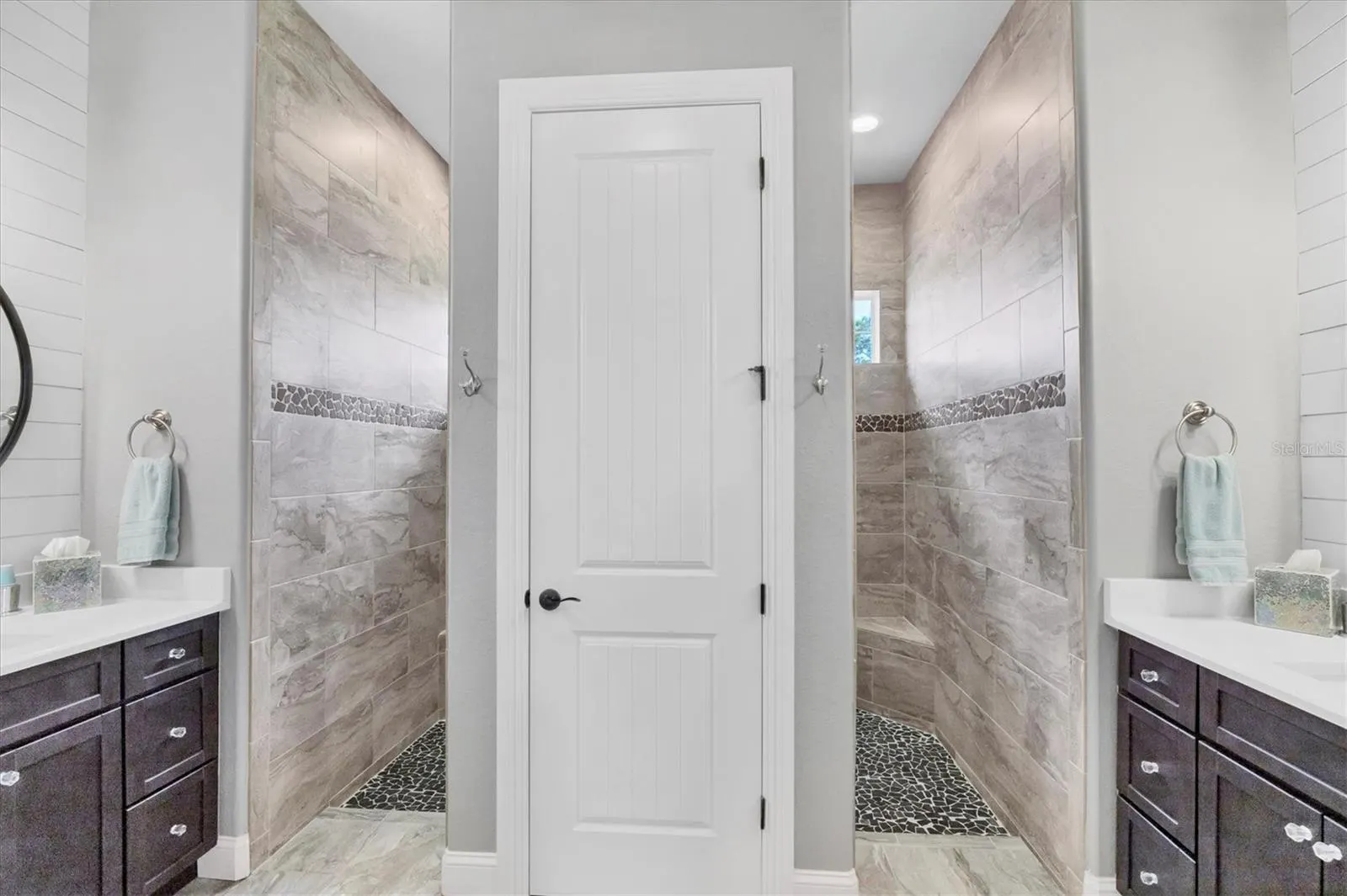 9241 SANTA LUCIA DR