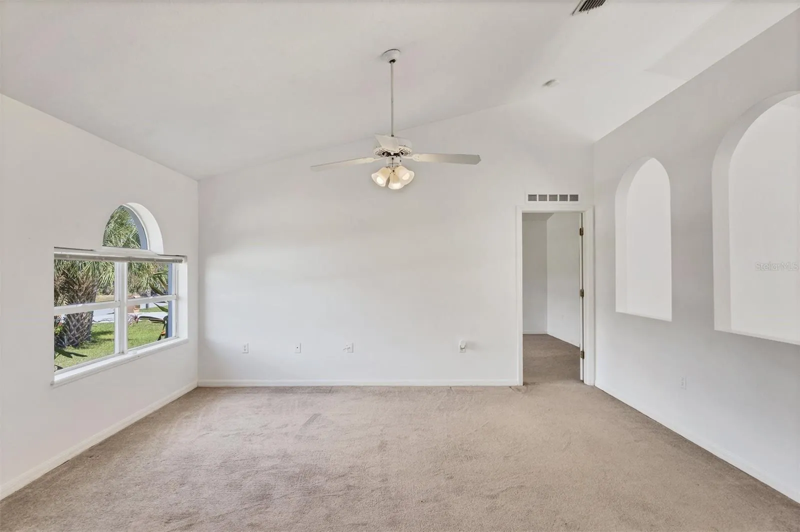 14119 CHAMBERSBURG AVE
