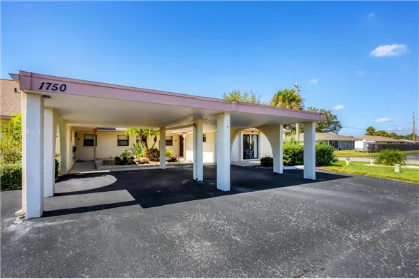 1750 LAKE PL #1750-B, #1750-B