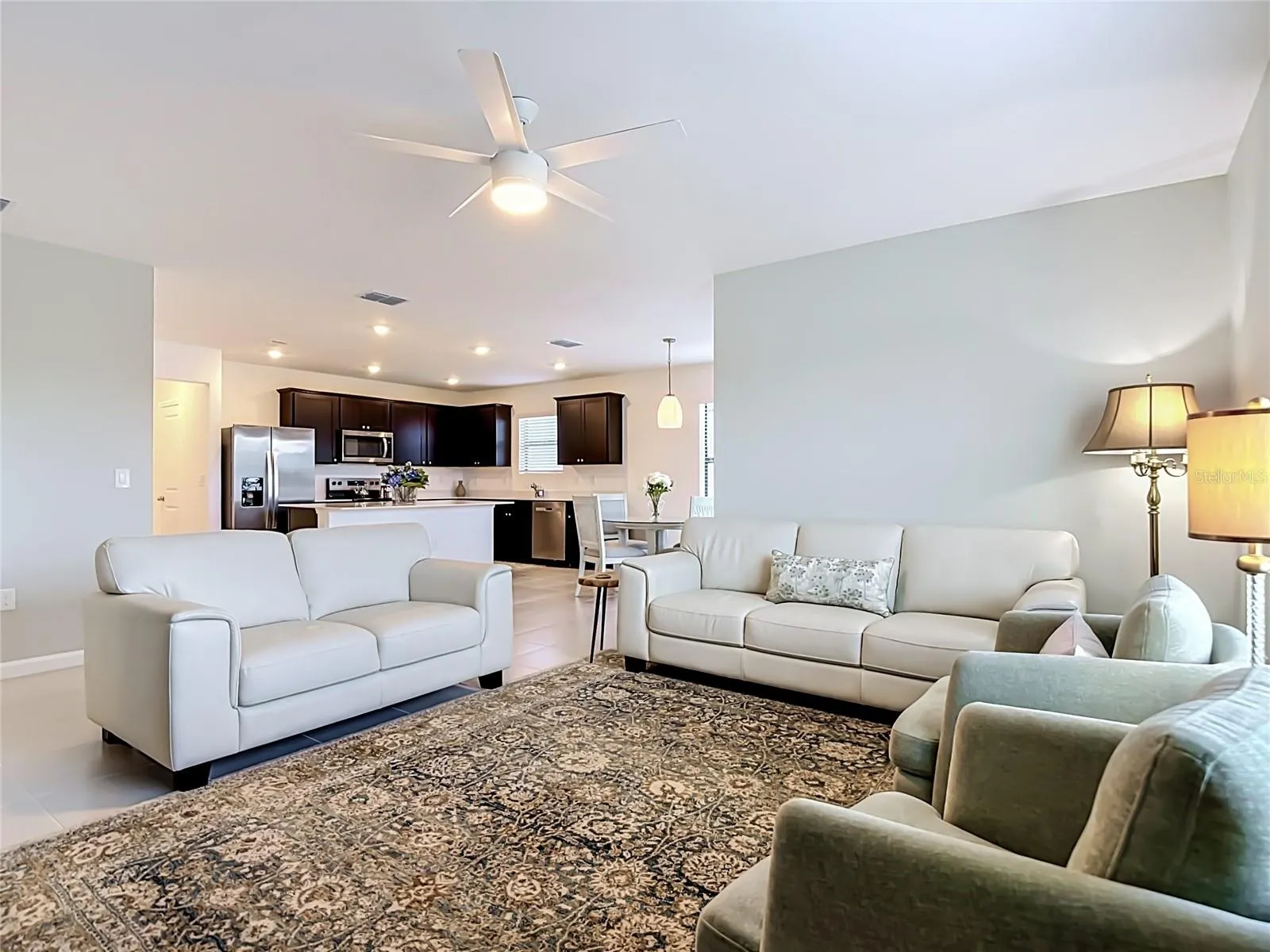 1211 CALOOSA COVE DR