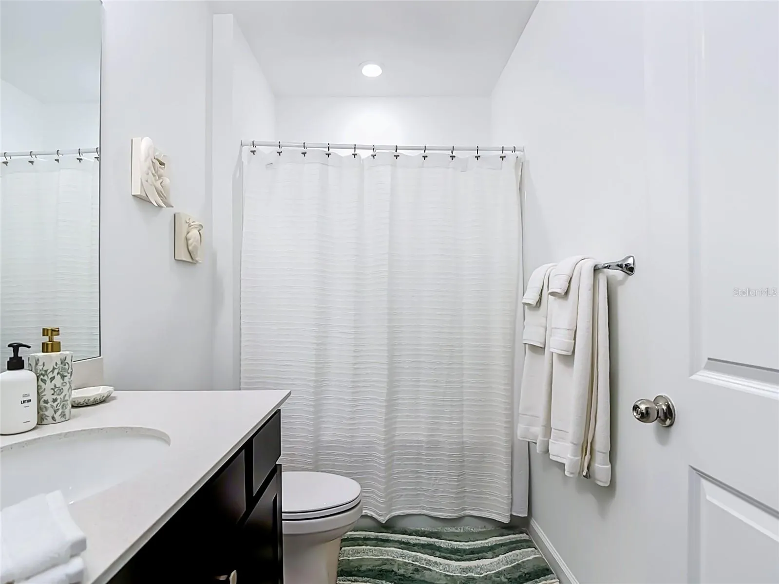 1211 CALOOSA COVE DR