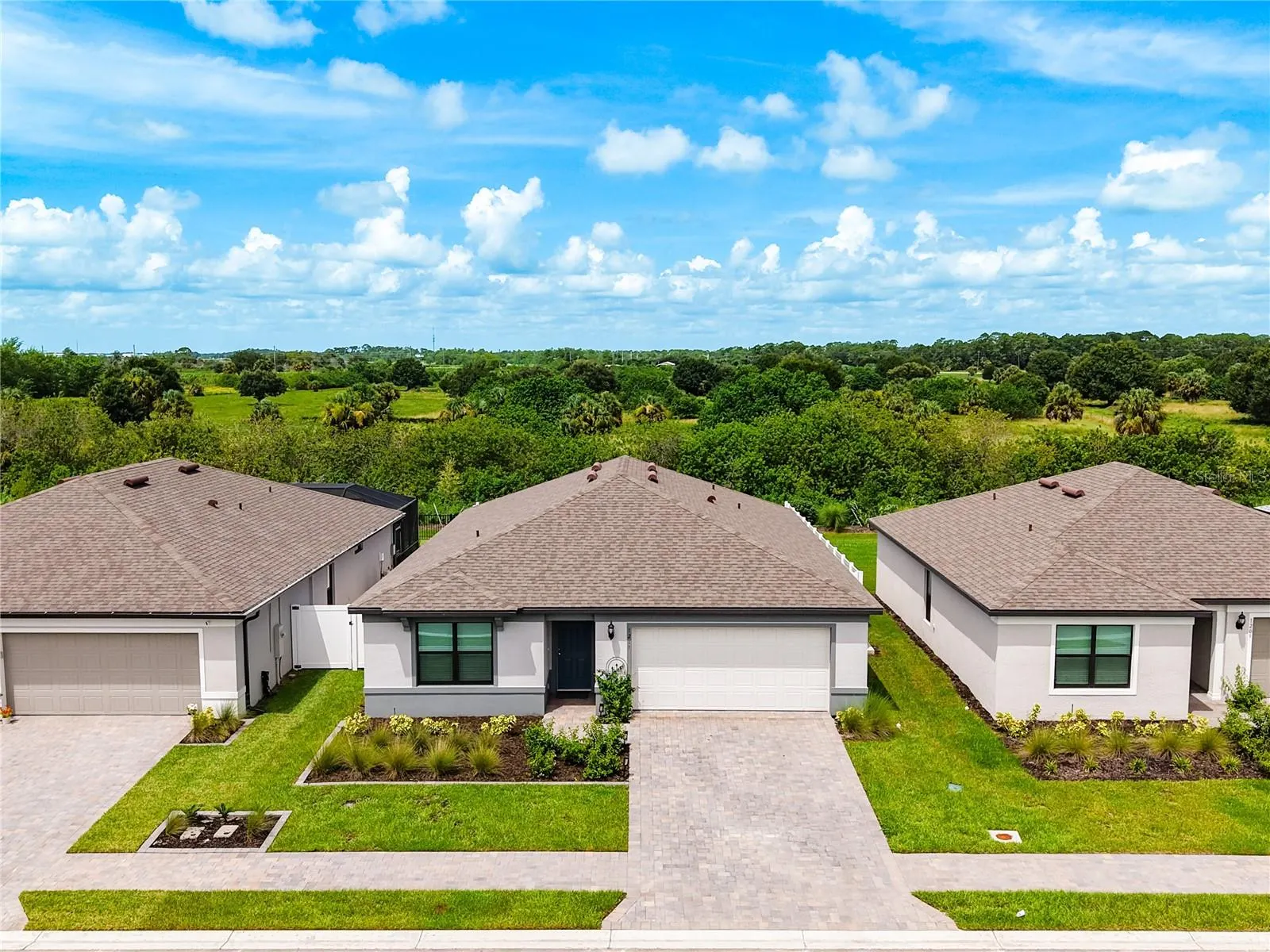 1211 CALOOSA COVE DR