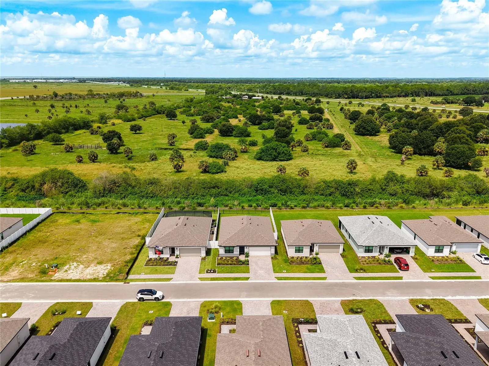 1211 CALOOSA COVE DR