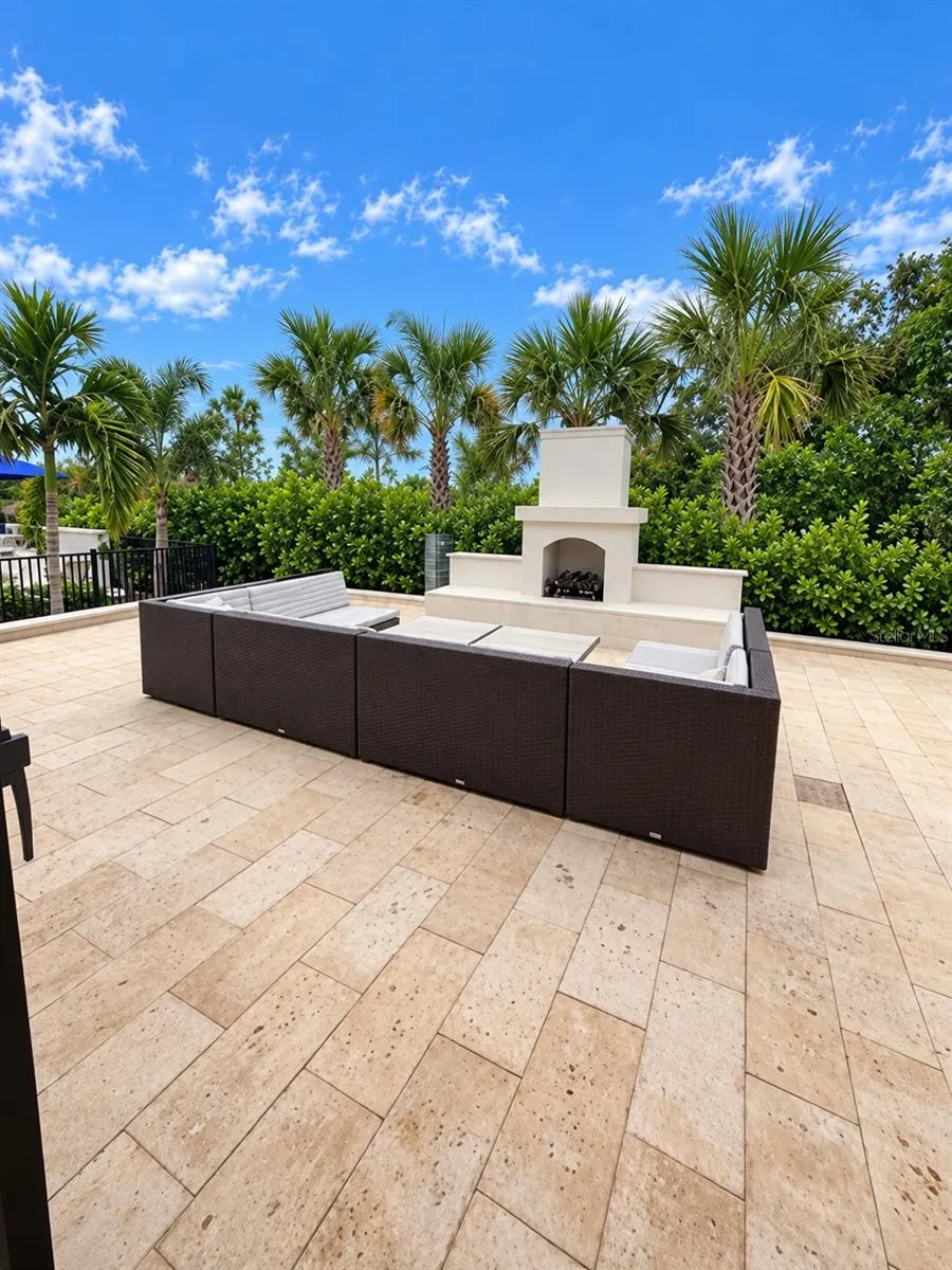 237 VISTERA BLVD