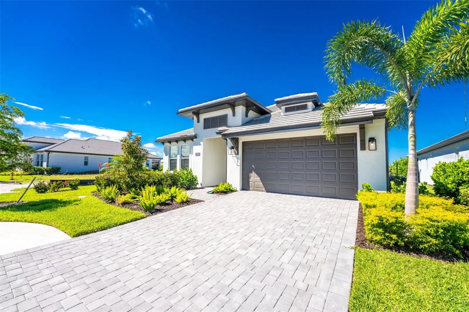 237 VISTERA BLVD