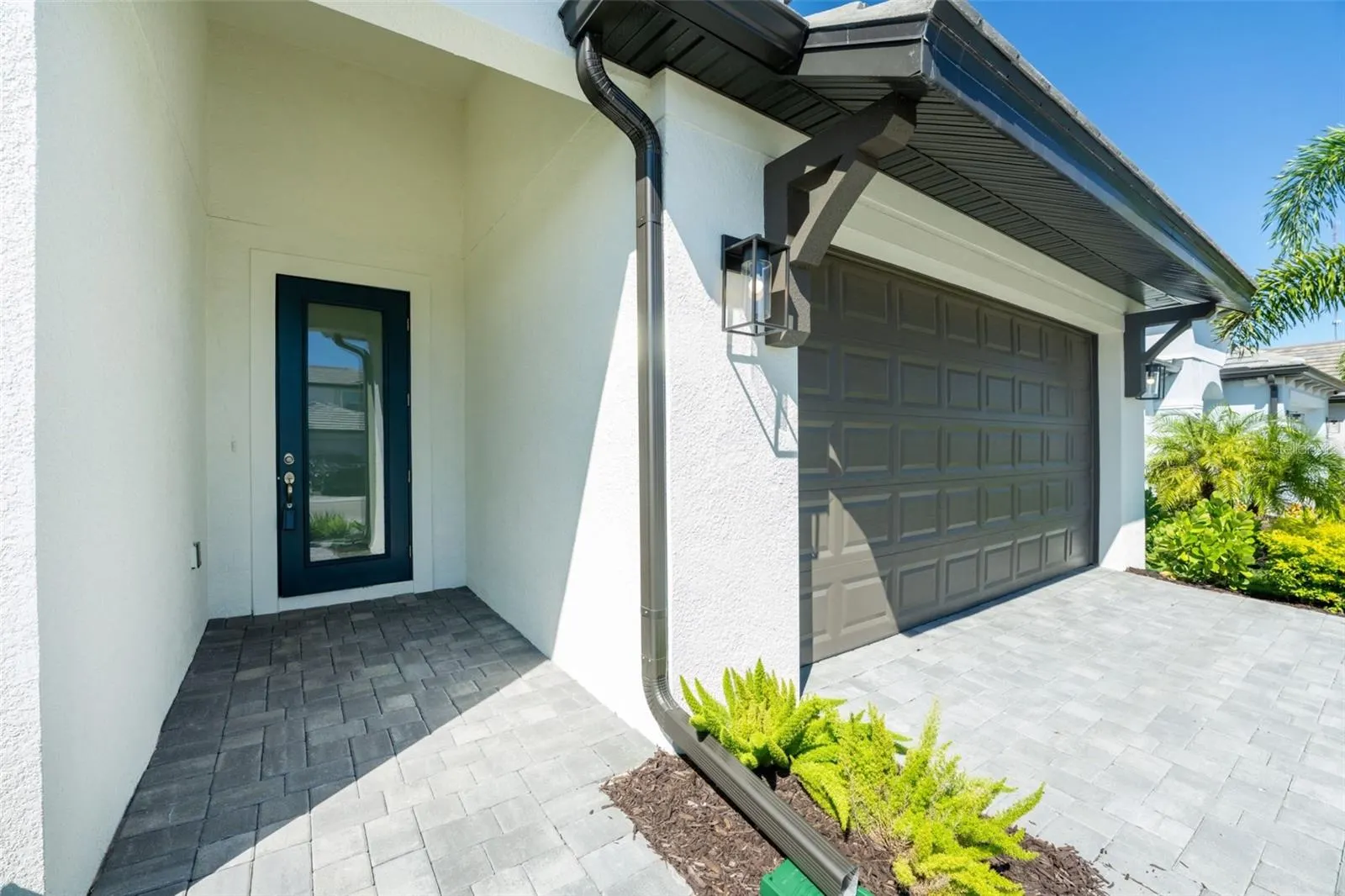 237 VISTERA BLVD
