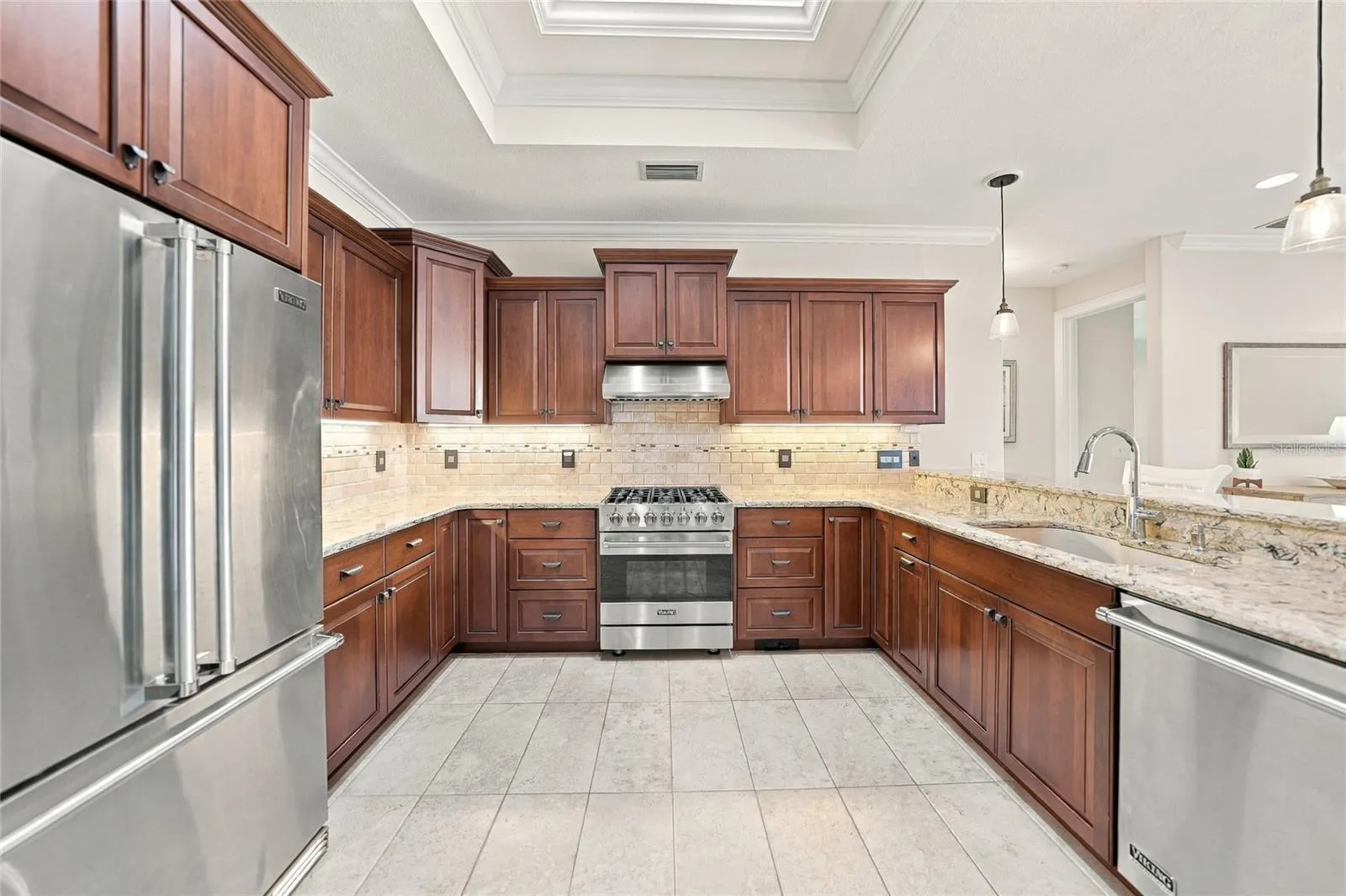 9614 SHELBURNE CIR