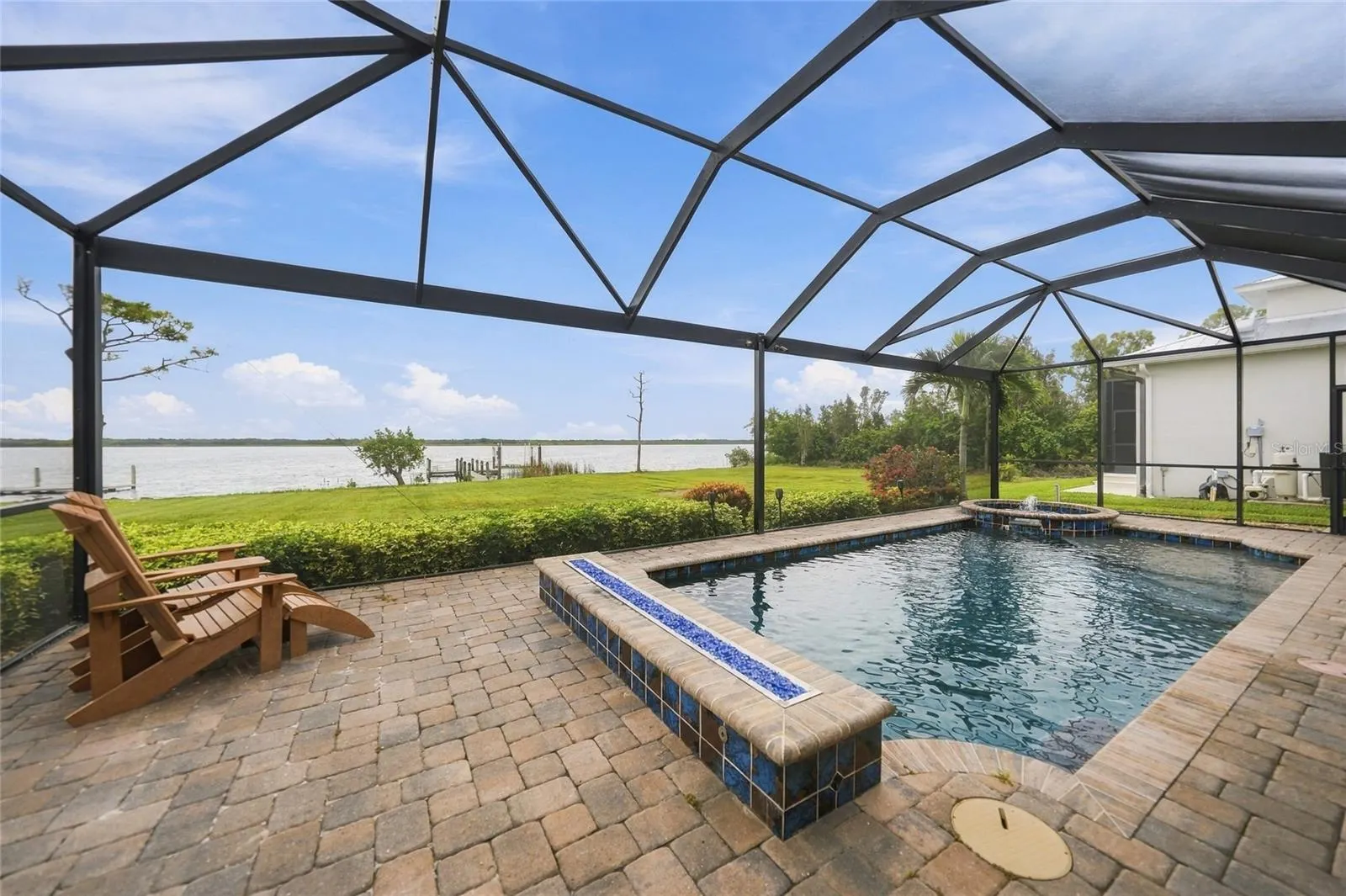 9614 SHELBURNE CIR