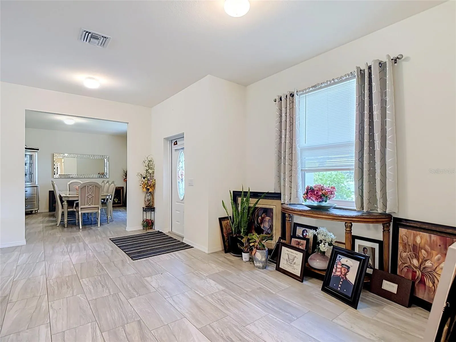 6027 ACORN CIR