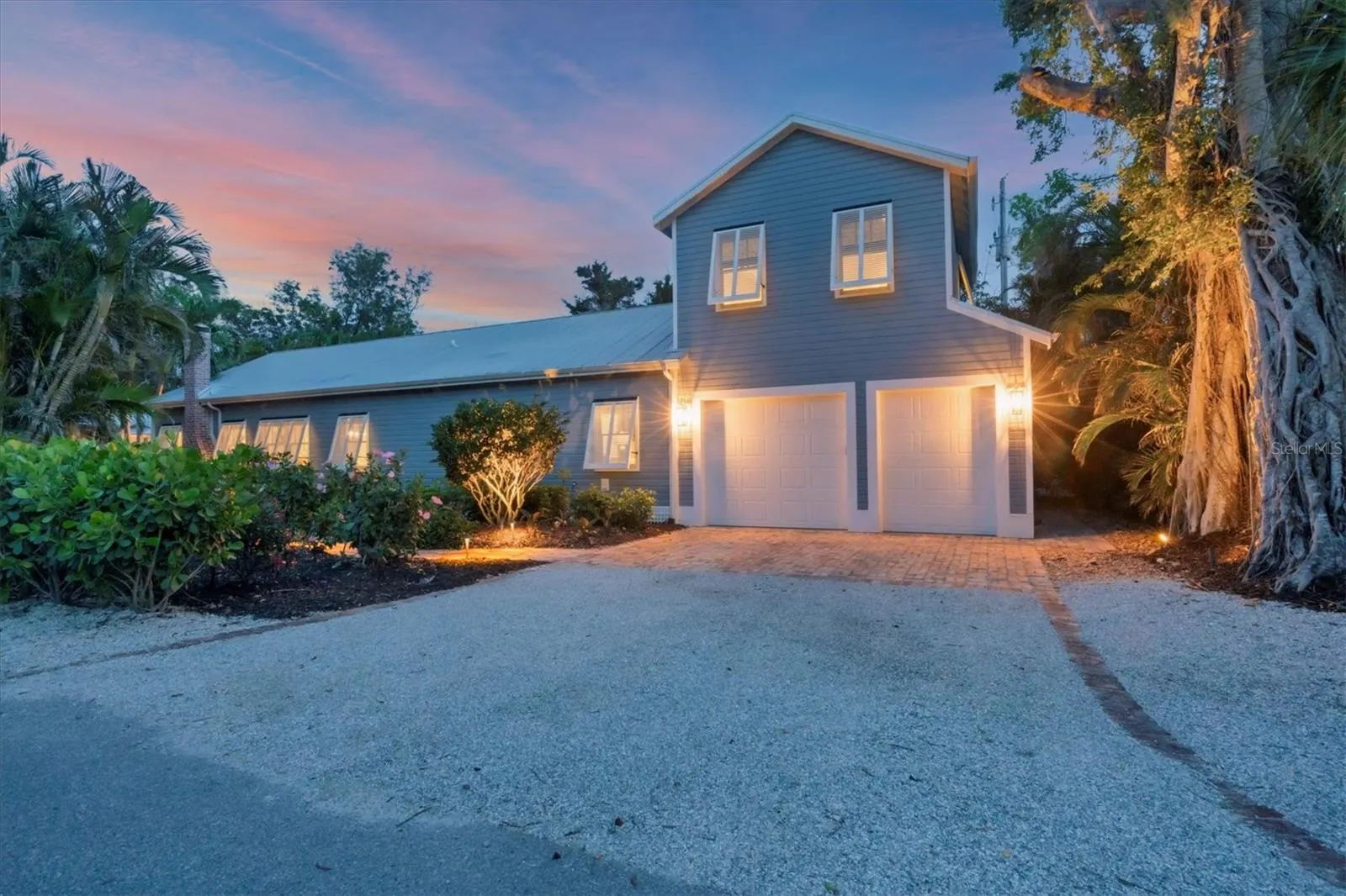 291 PALM AVE