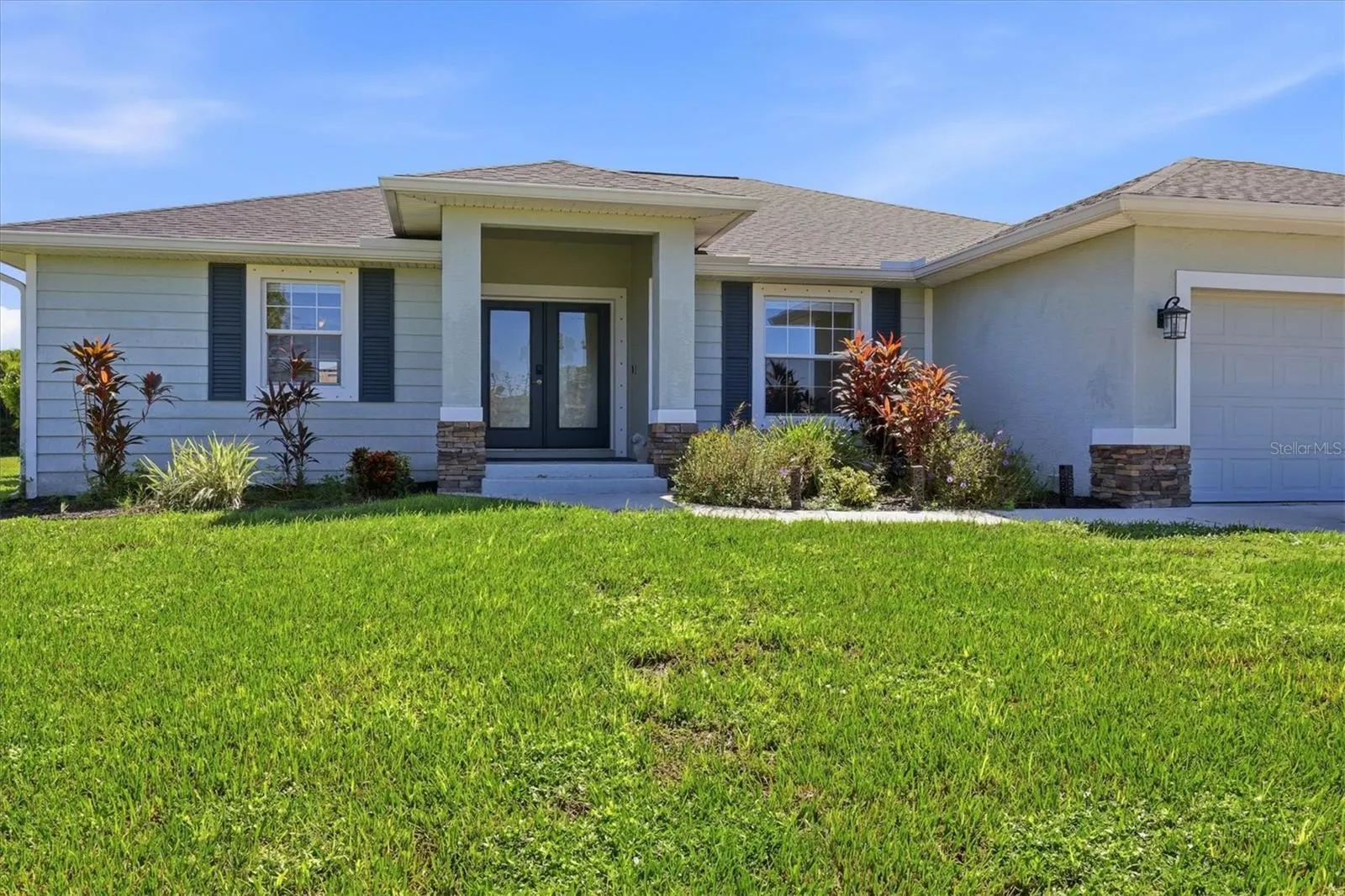 1087 ROTONDA CIR