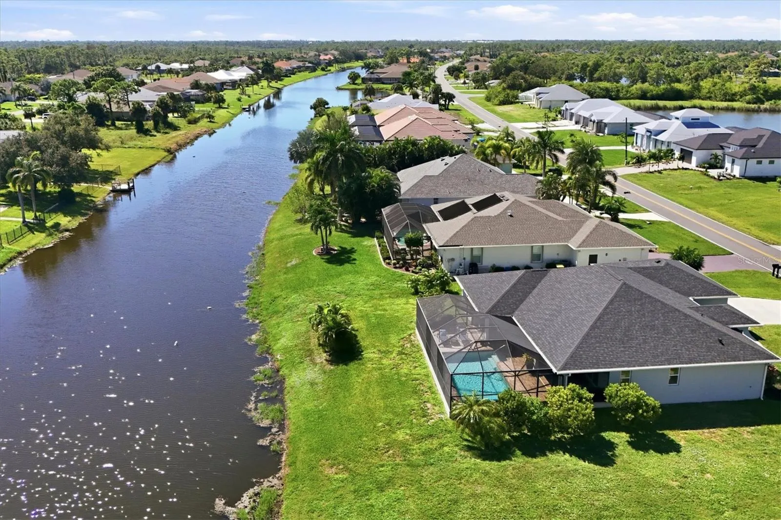1087 ROTONDA CIR