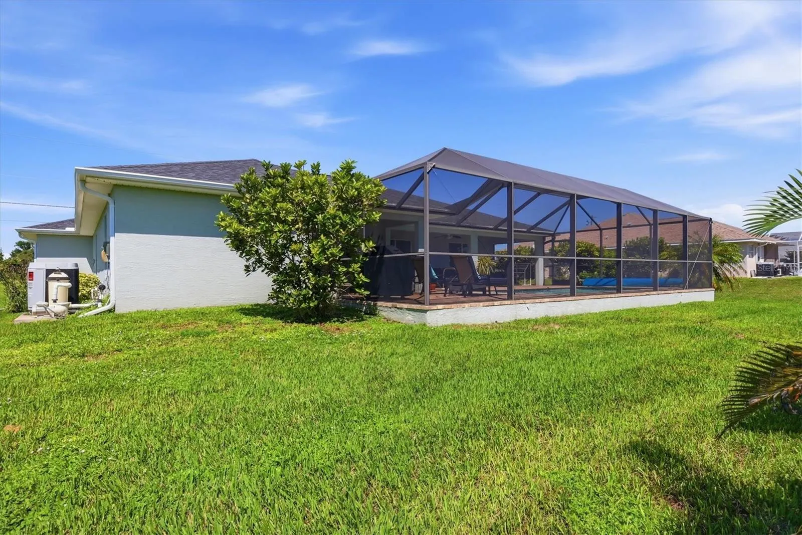 1087 ROTONDA CIR
