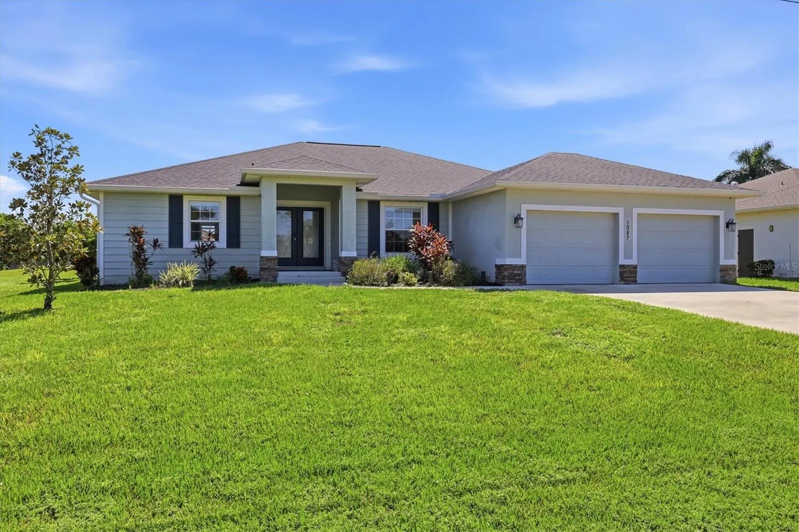 1087 ROTONDA CIR