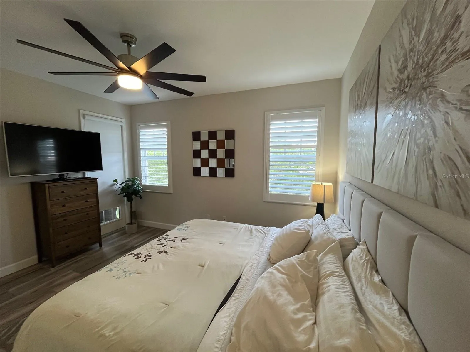 240 W END DR #821 #821