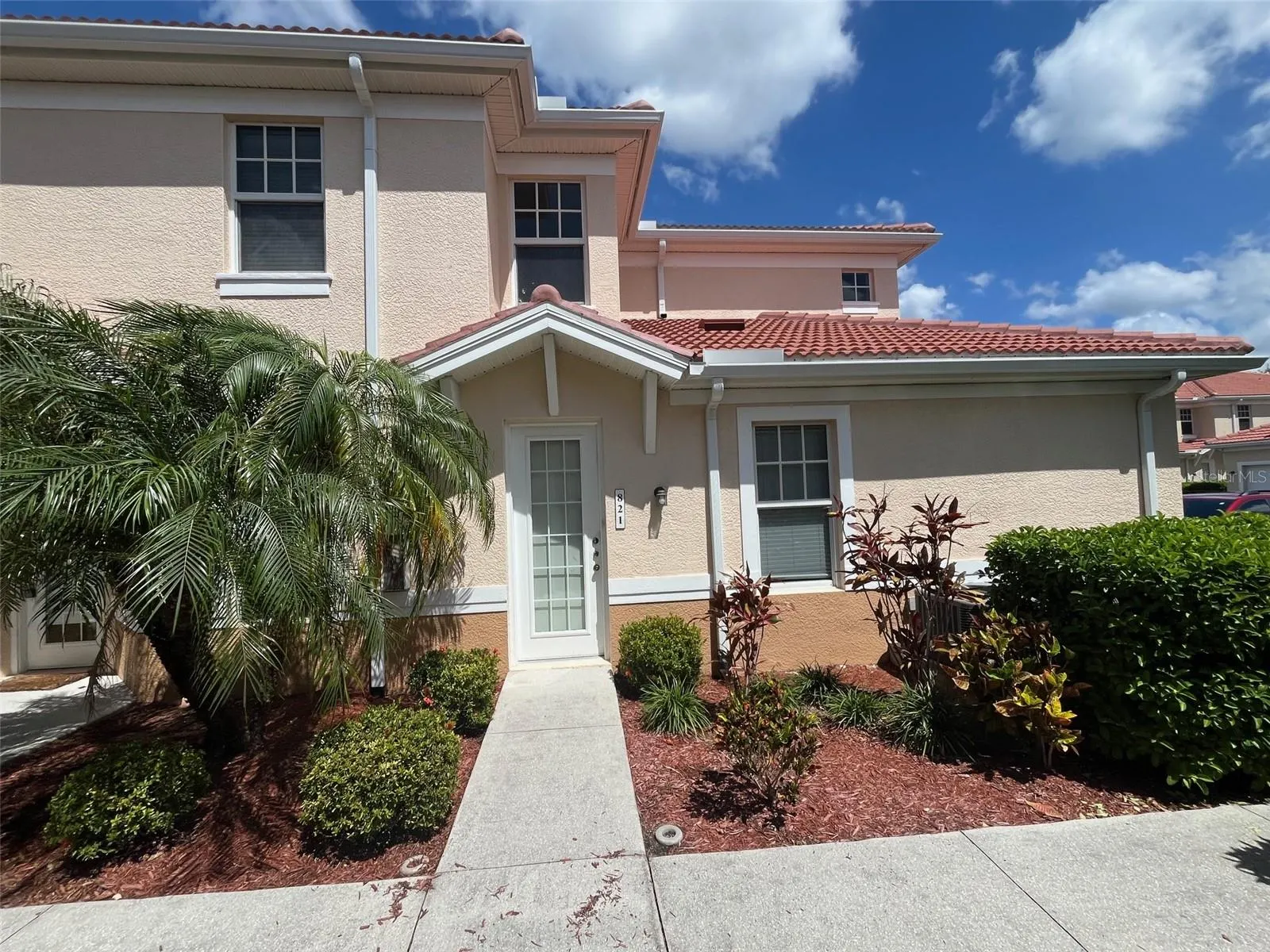 240 W END DR #821 #821