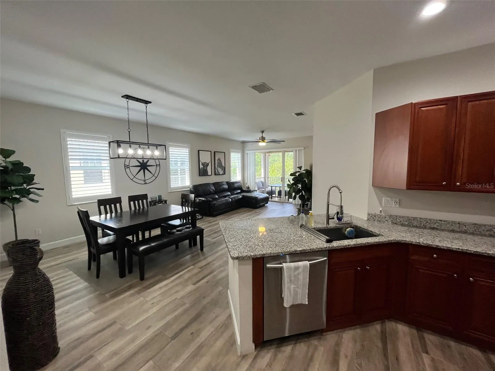 240 W END DR #821 #821