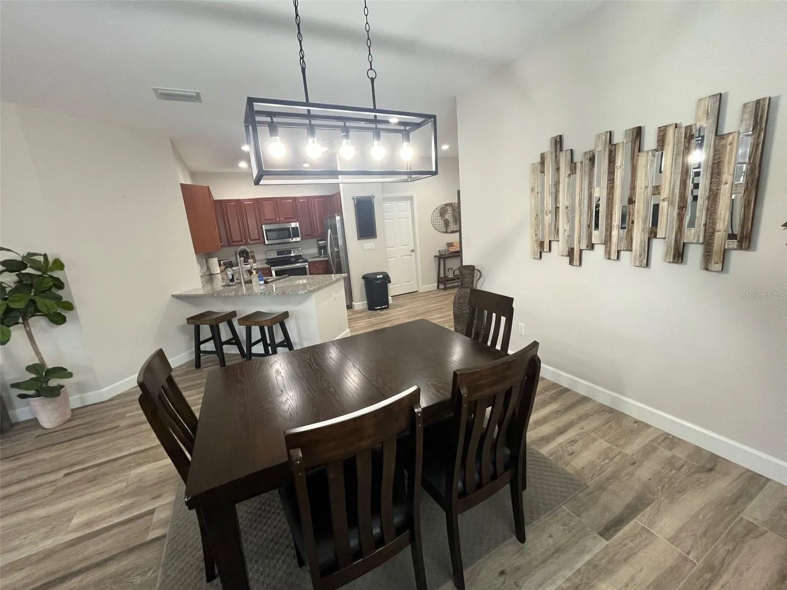 240 W END DR #821 #821