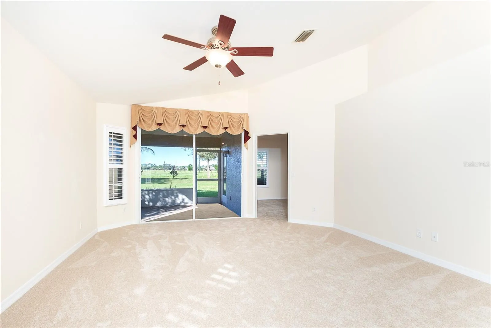 4057 FAIRWAY DR