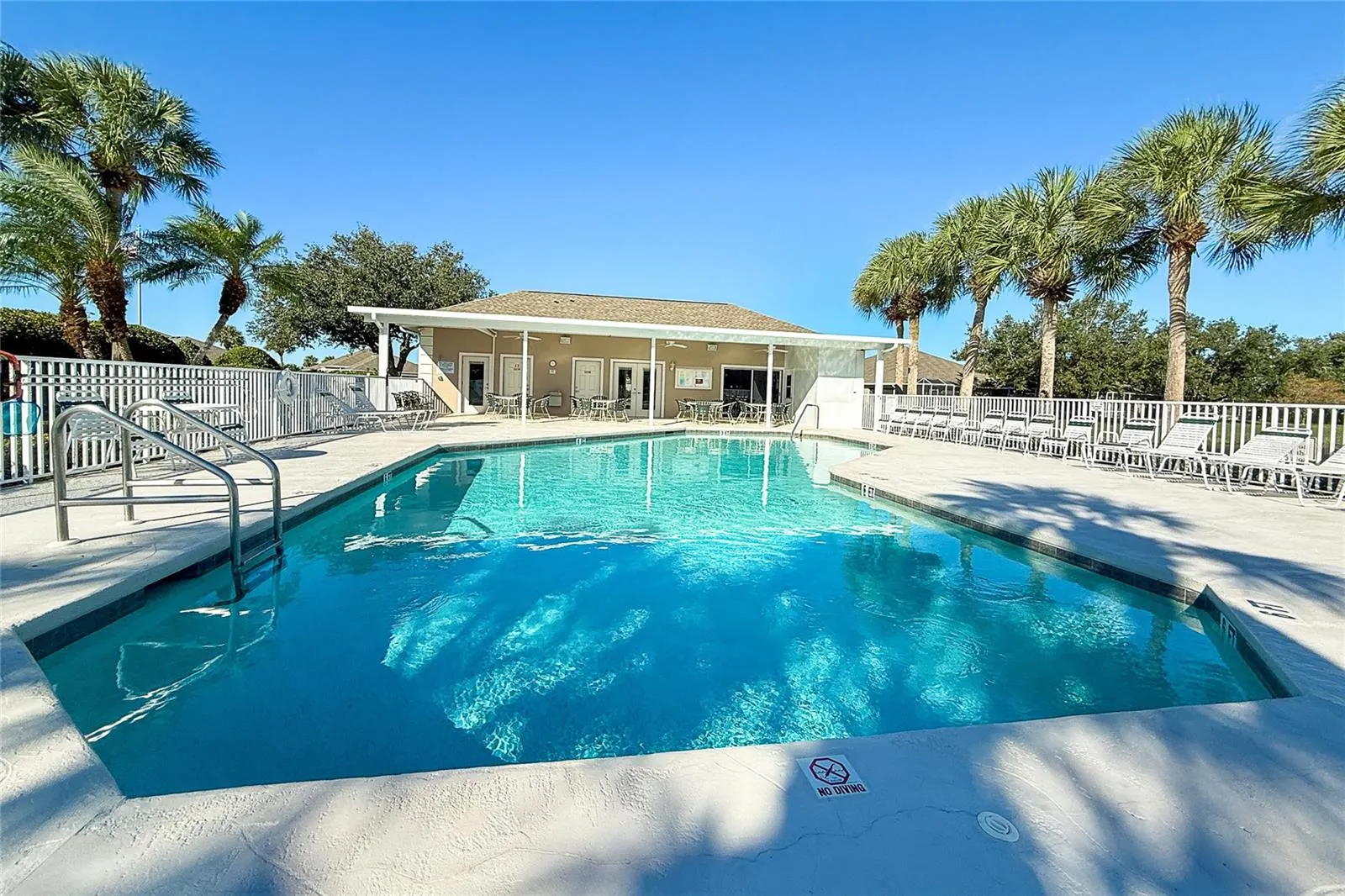 4057 FAIRWAY DR