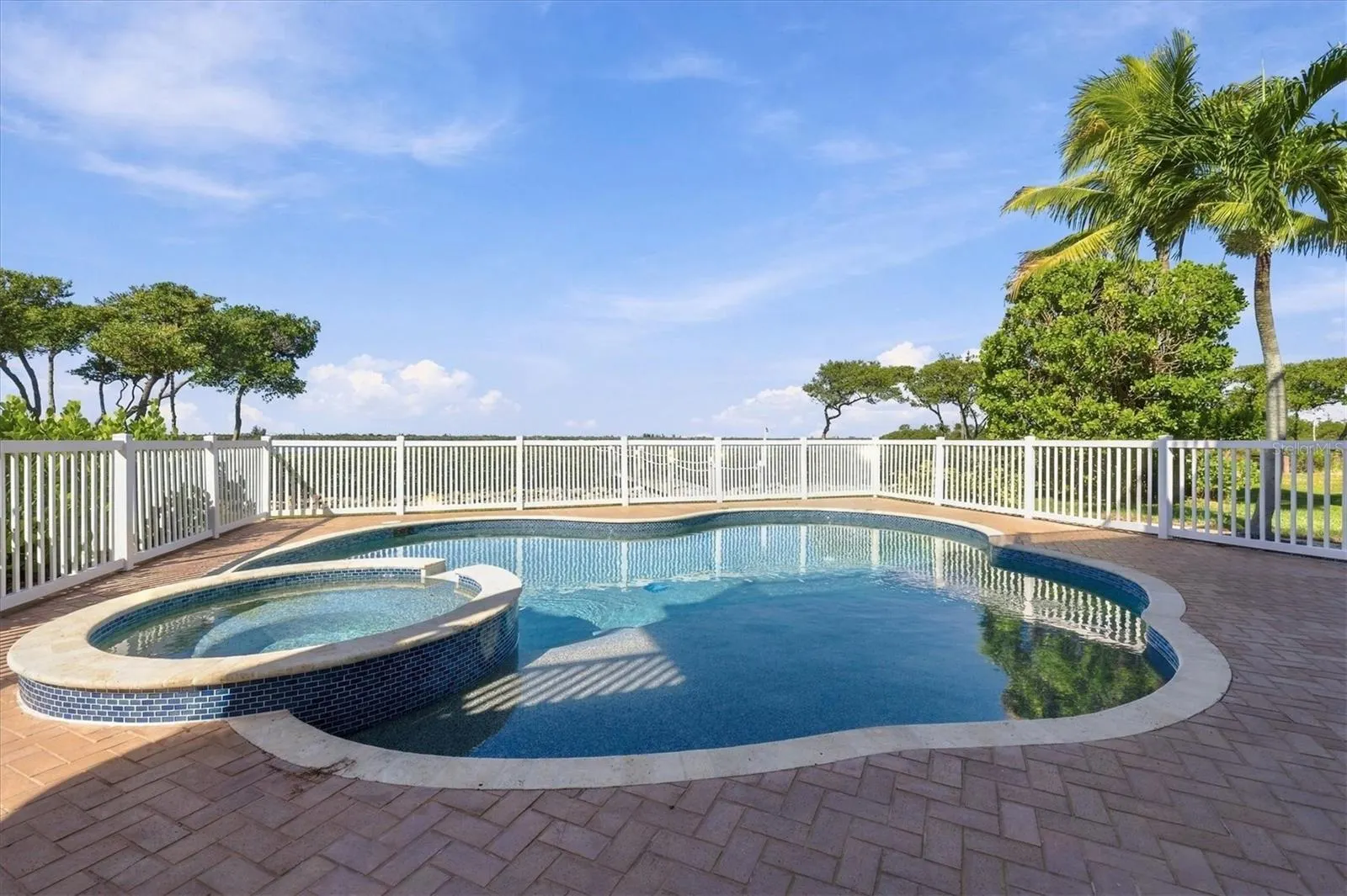 9781 EAGLE PRESERVE DR