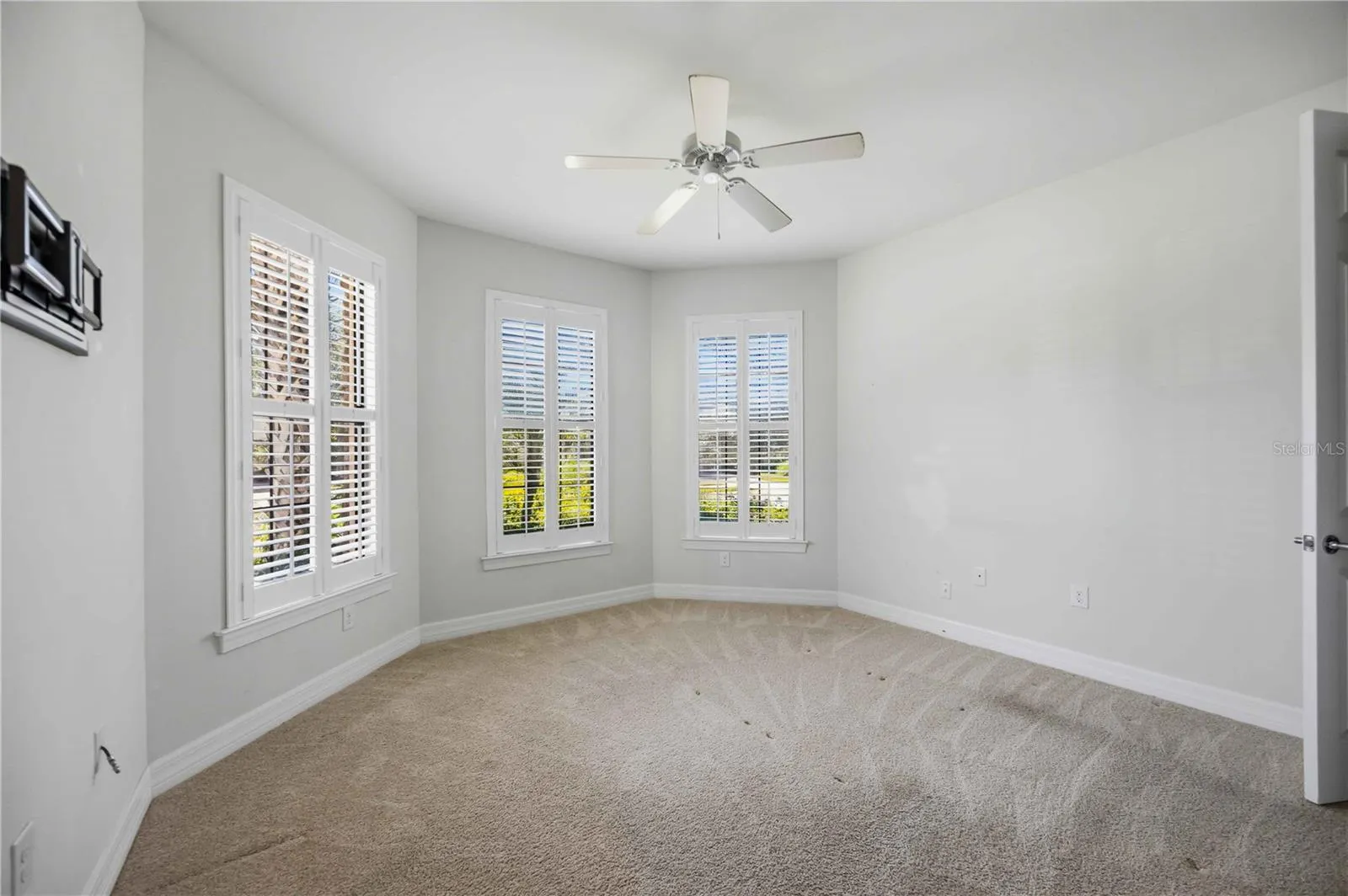 2600 SHERMAN OAK DR