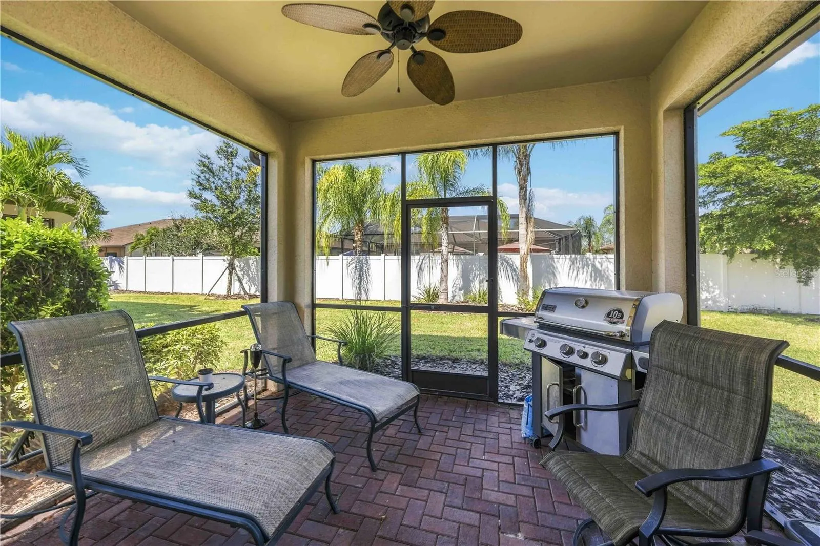 2600 SHERMAN OAK DR