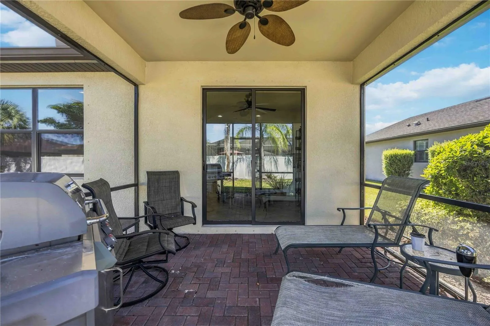 2600 SHERMAN OAK DR