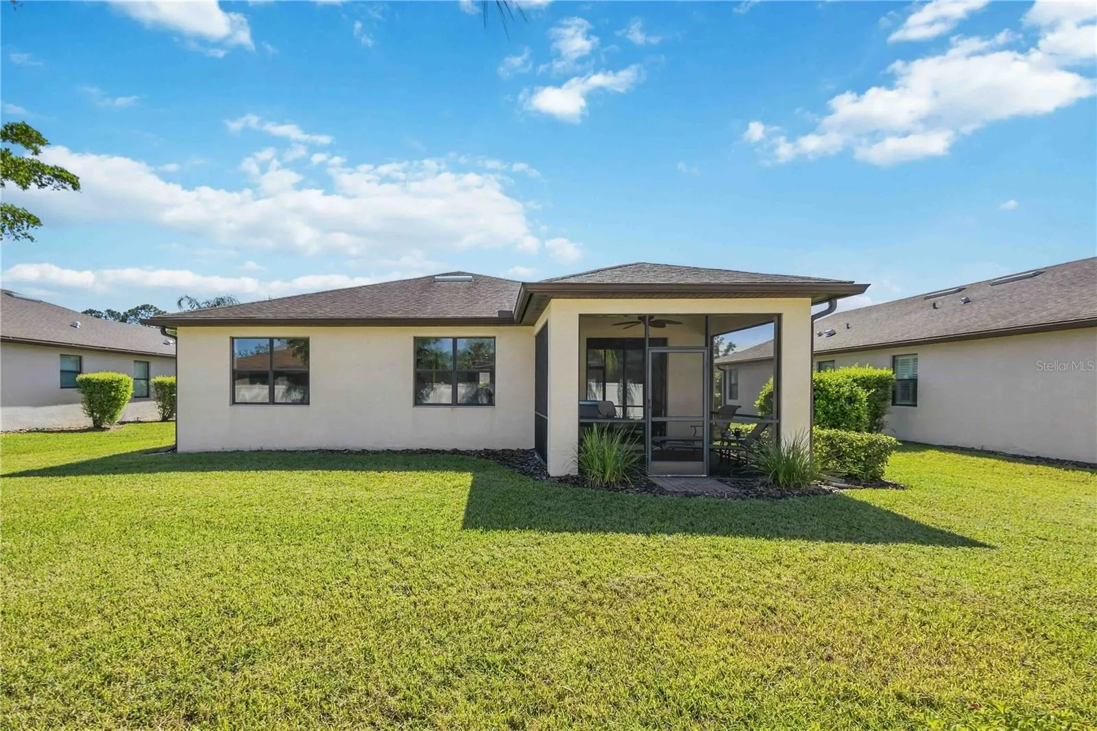2600 SHERMAN OAK DR
