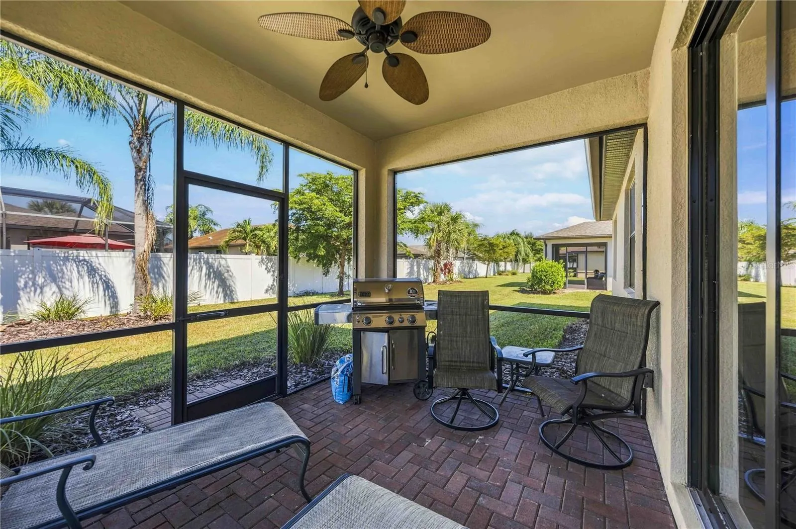2600 SHERMAN OAK DR