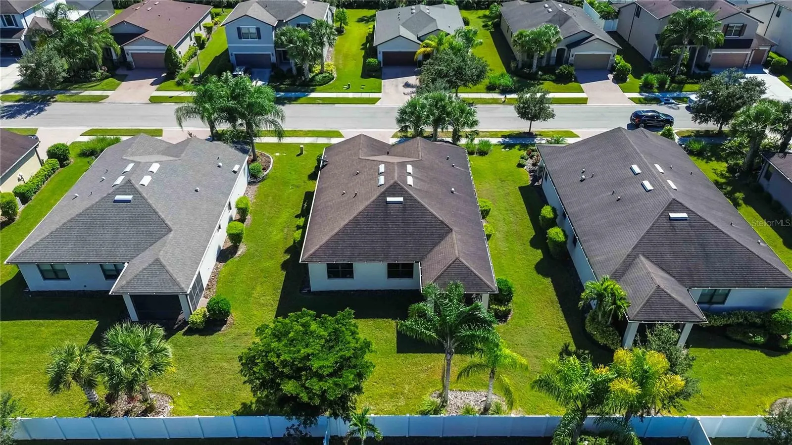 2600 SHERMAN OAK DR