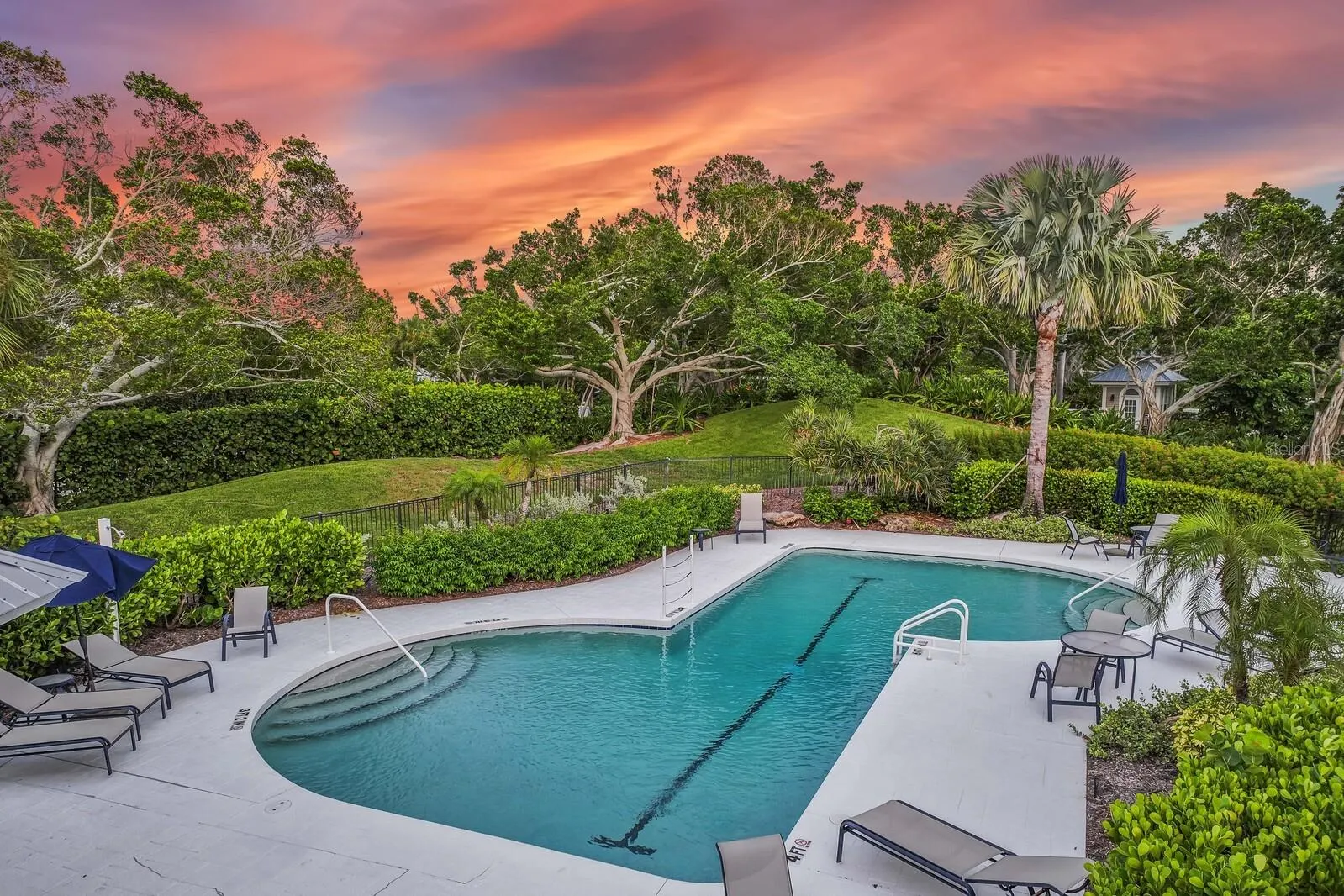 22 SEAWATCH DR