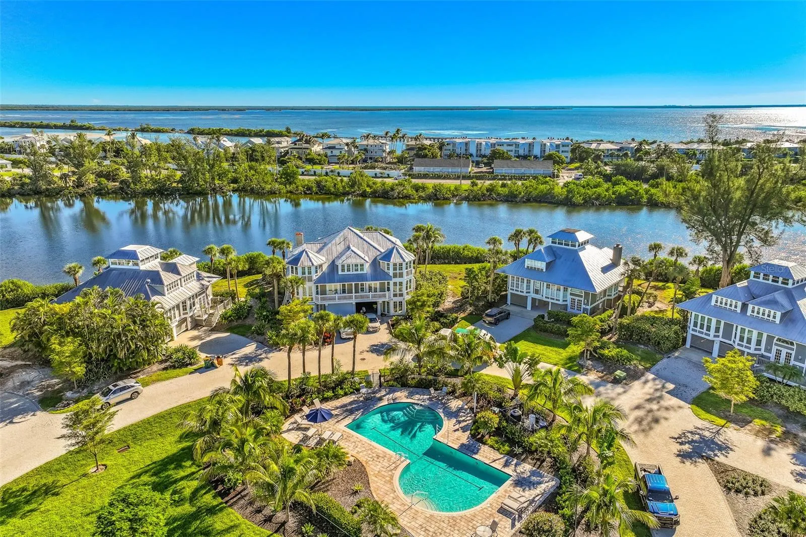 22 SEAWATCH DR