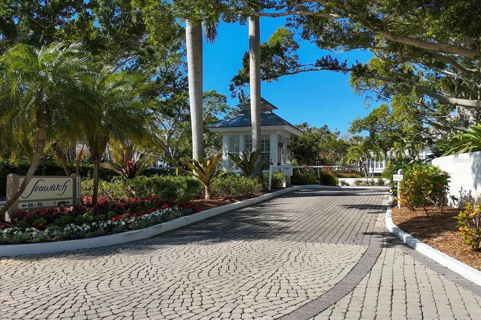 22 SEAWATCH DR