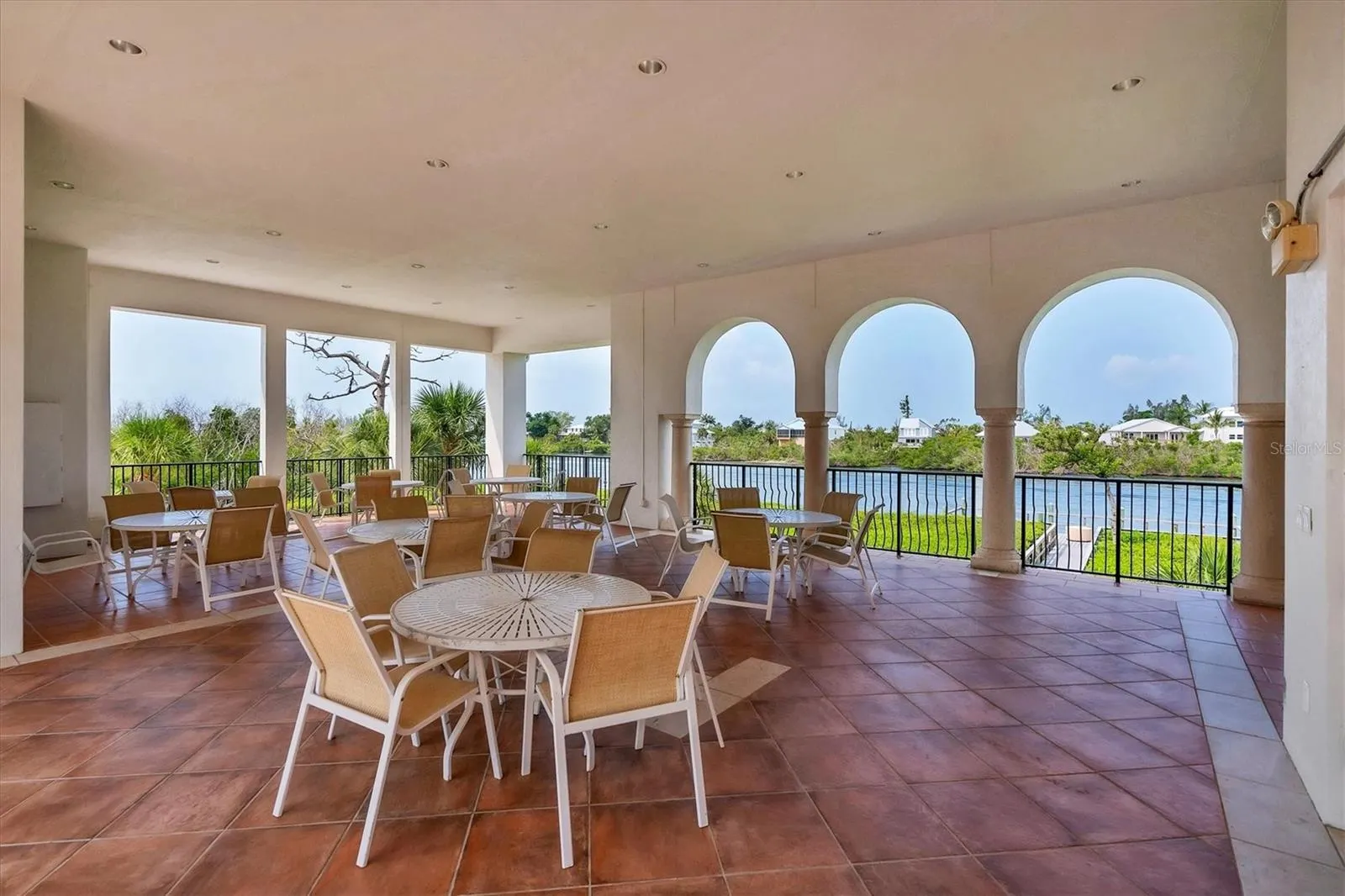 11200 HACIENDA DEL MAR BLVD #B-305 #B-305
