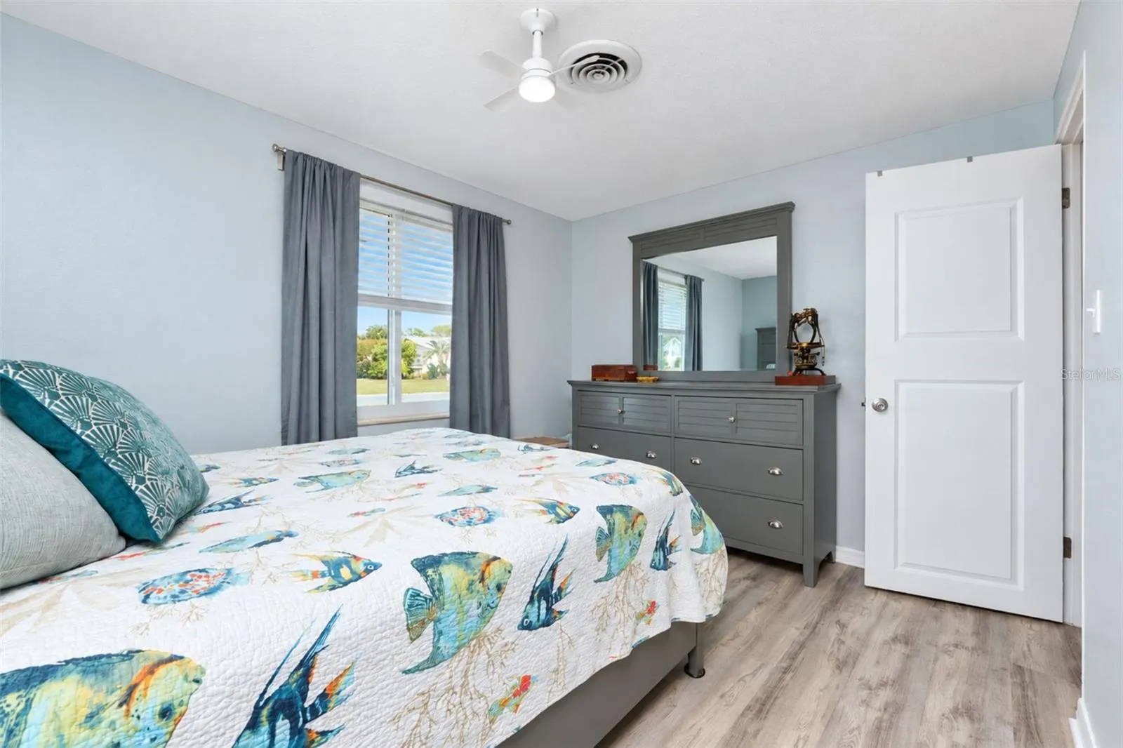1545 BARBARA PL