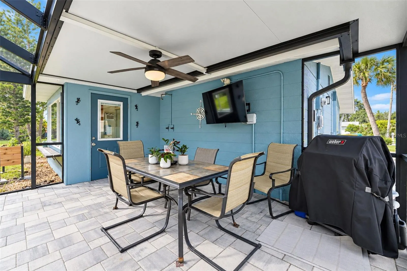 1545 BARBARA PL