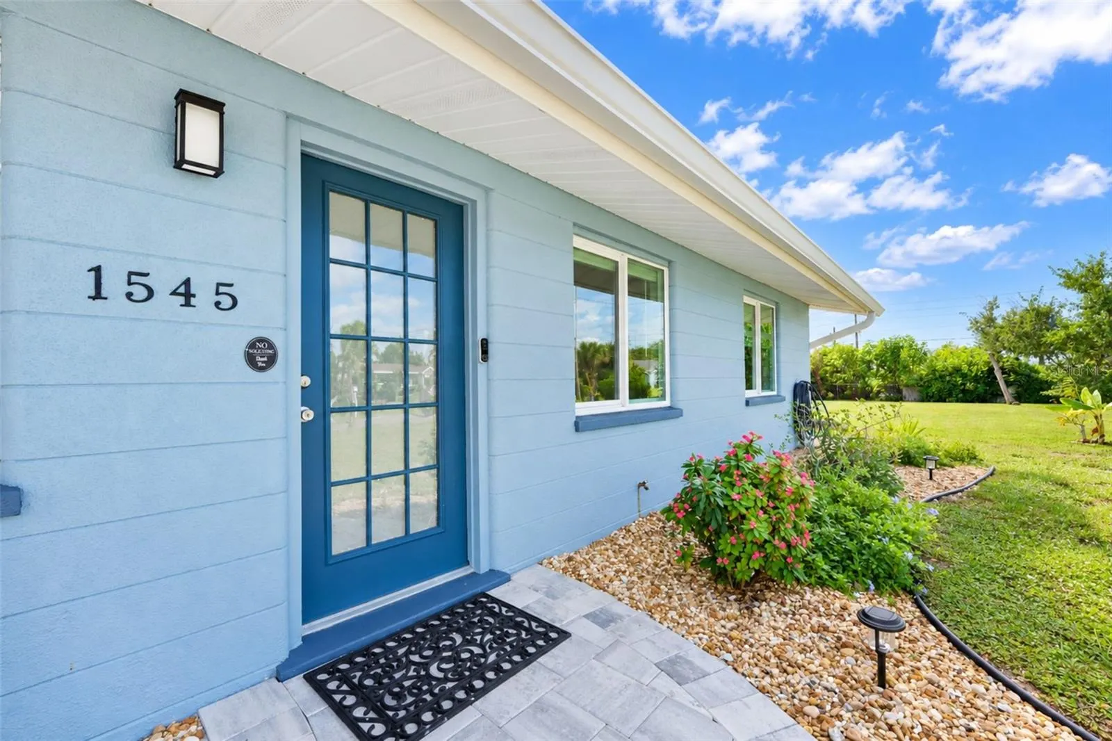 1545 BARBARA PL