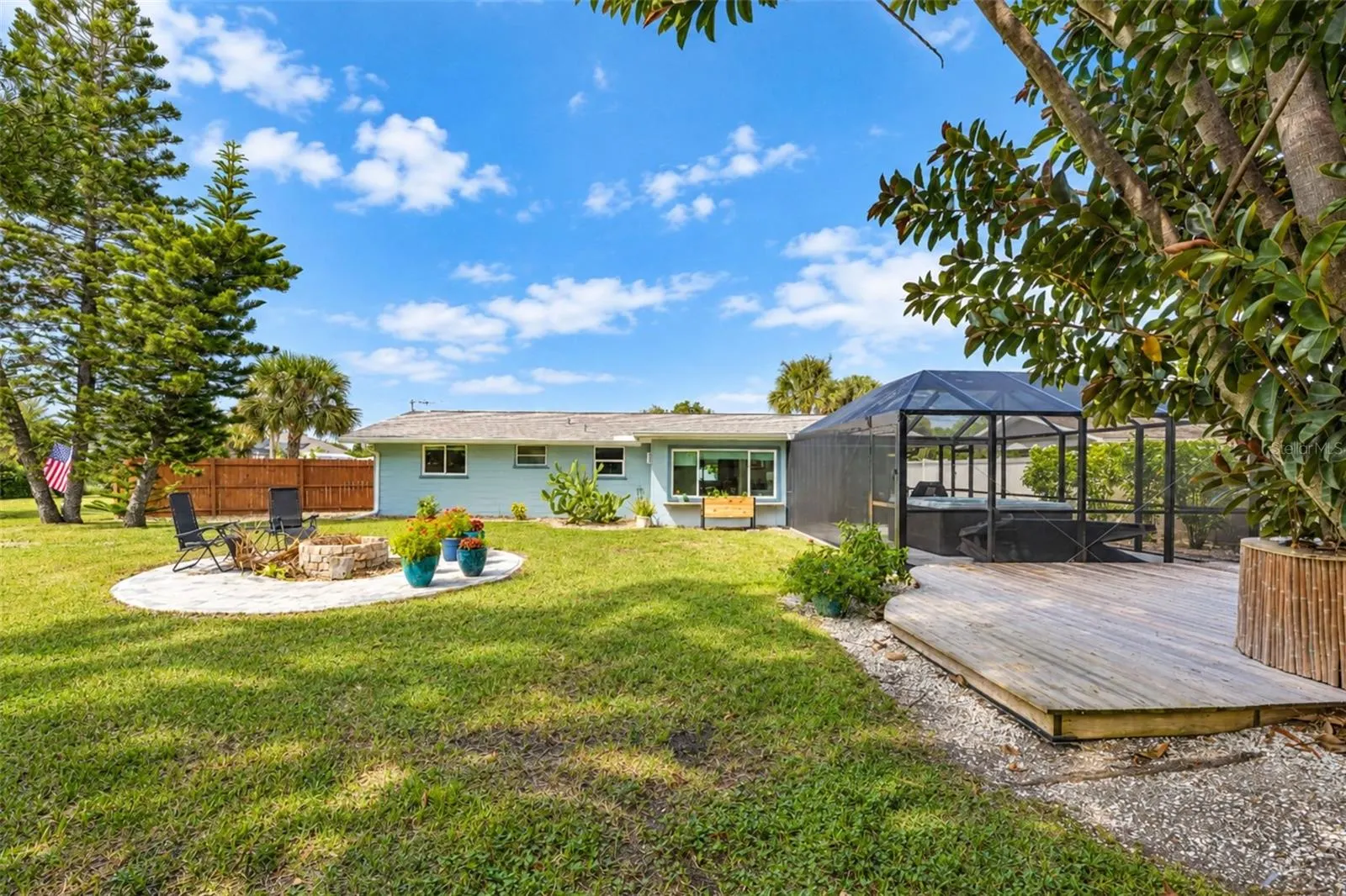 1545 BARBARA PL