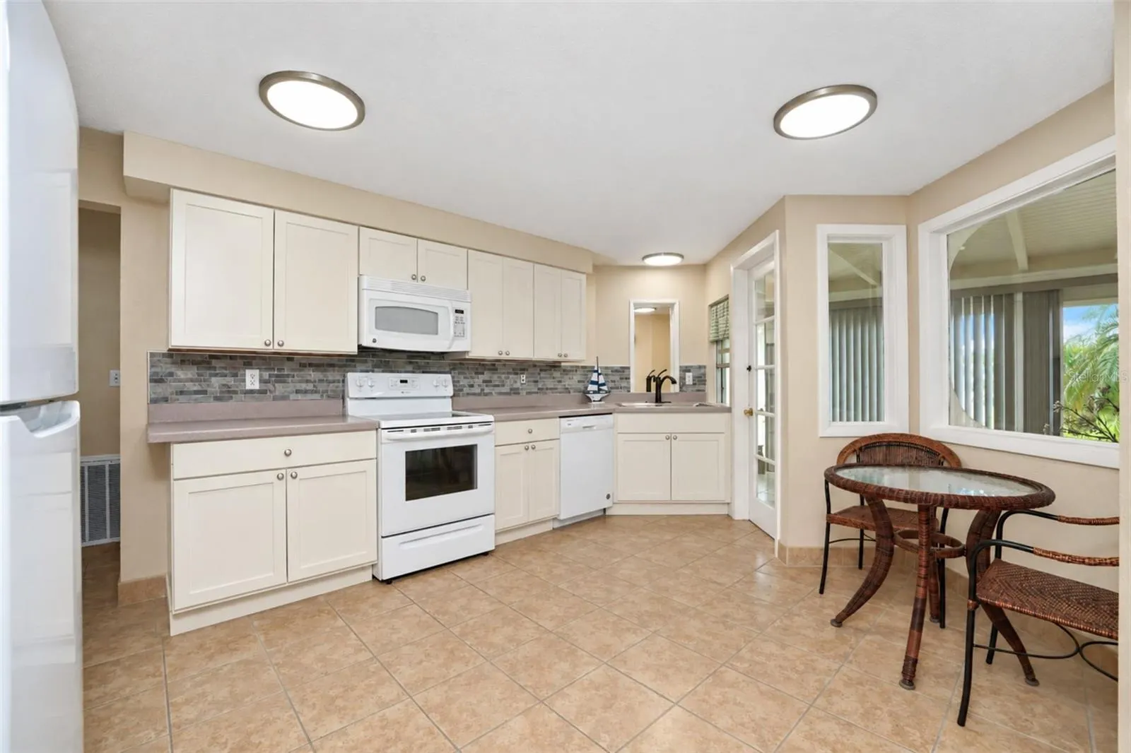 21 OAKWOOD DR N #21 #21