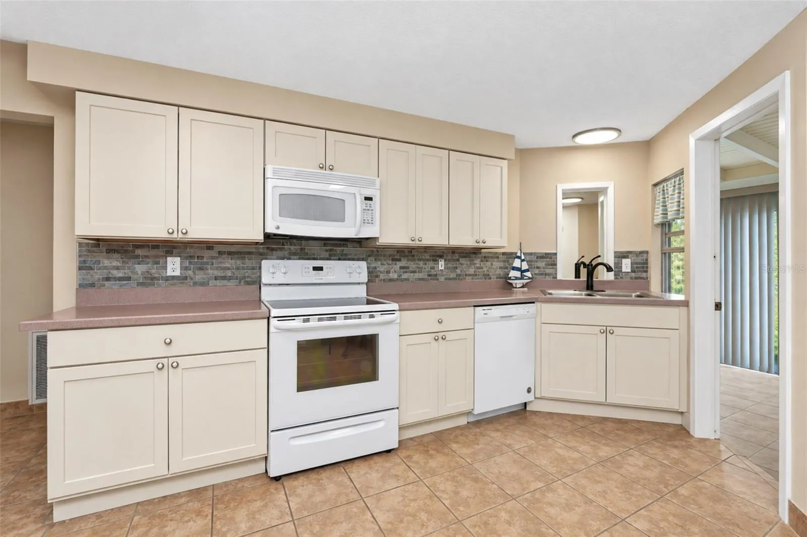 21 OAKWOOD DR N #21 #21
