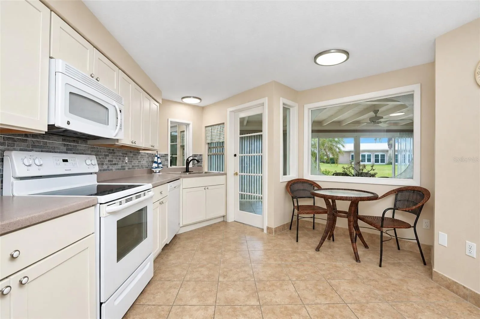 21 OAKWOOD DR N #21 #21