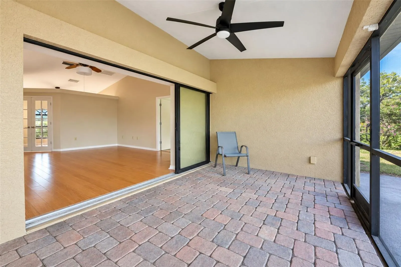 1881 NEPTUNE DR