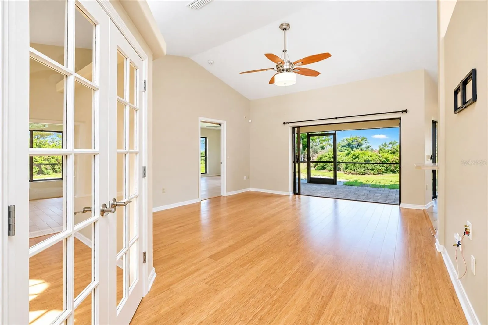 1881 NEPTUNE DR