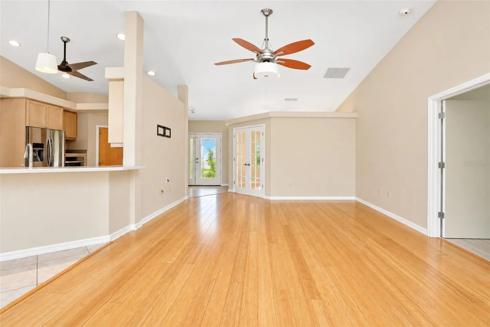 1881 NEPTUNE DR