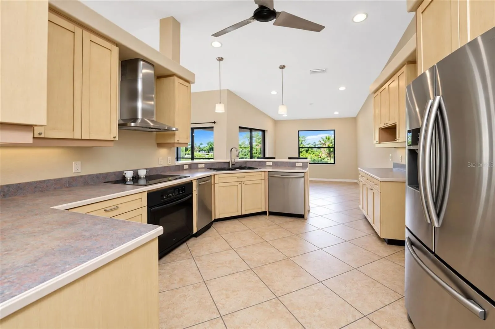 1881 NEPTUNE DR