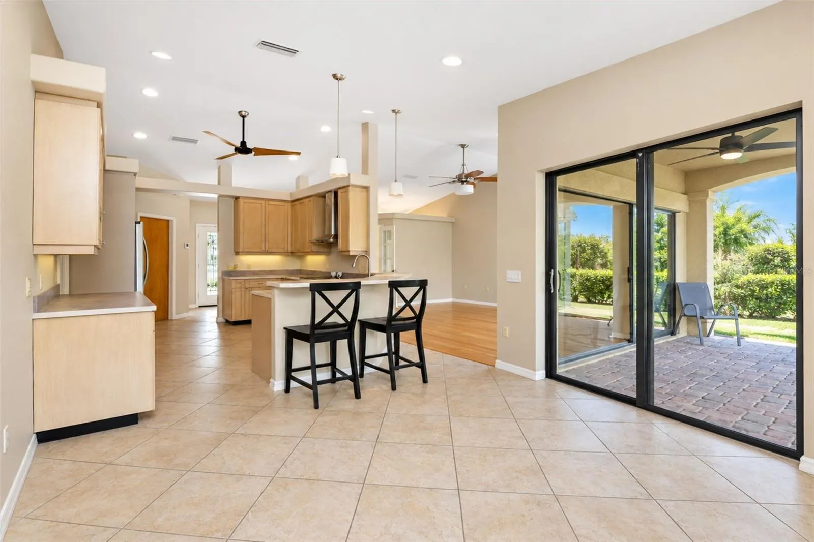 1881 NEPTUNE DR