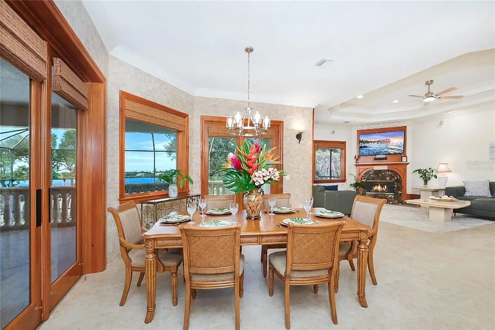 1930 BAYSHORE DR