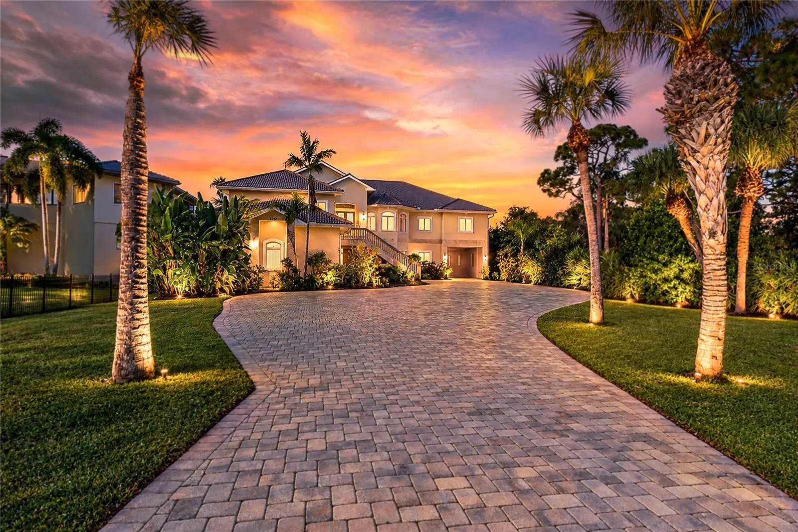 1930 BAYSHORE DR